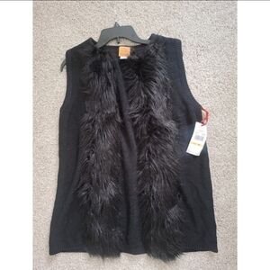 Ruby Rd. Black Sweater Vest with Faux Fur Trim